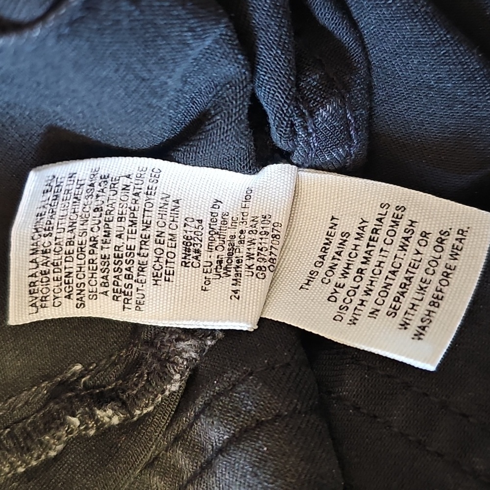 Free People Cropped Flare Raw Hemmed Pull-On Jeans Dark Gray/Faded Black Size 25 - Picture 11 of 11